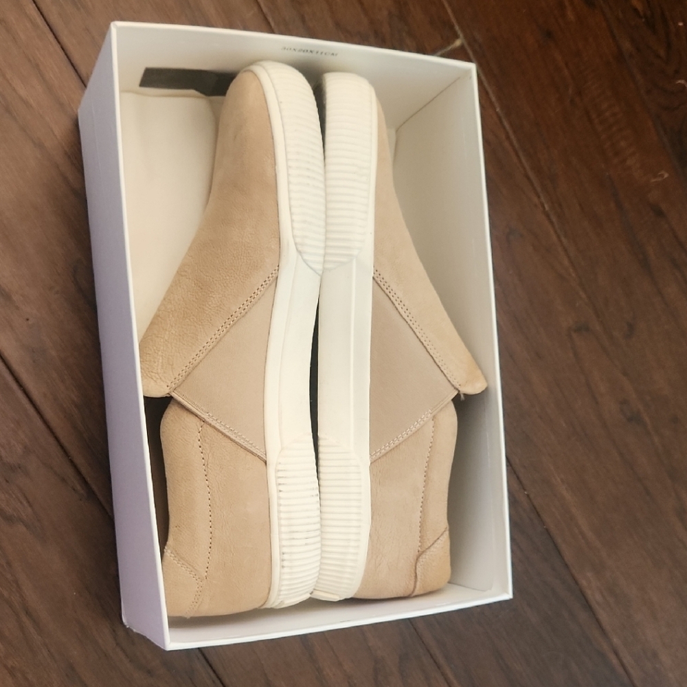 Women's Tan Suede Sneakers
